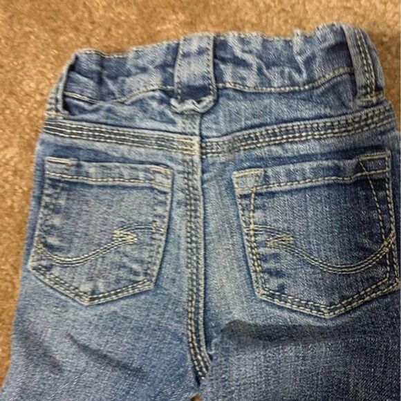 Xhilaration Baby Girls 18m Jeans Embroidered Flowers - Picture 3 of 6